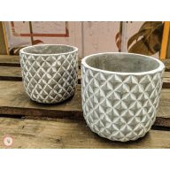 beton kaspó rombusz mintás 